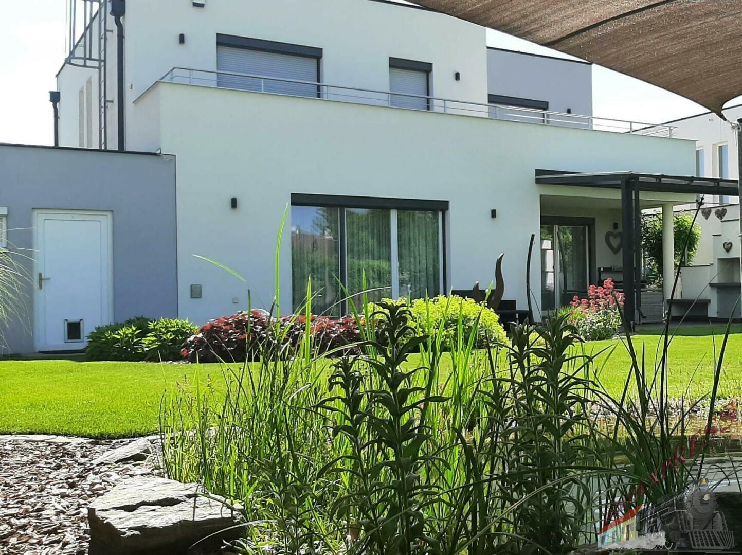 Traumhaus mit wunderschönem Garten in ruhiger Siedlungslage sucht nette Familie!