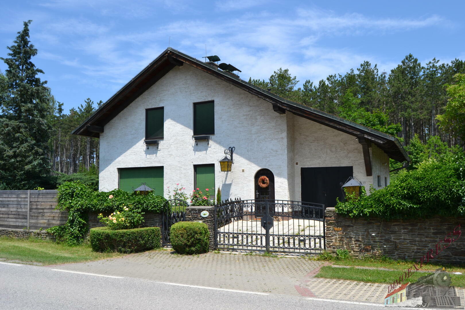 Sehr gut gelegenes Einfamilienhaus in Neusiedl am Steinfeld mit herrlichem Waldblick mit 629m² Grundstück